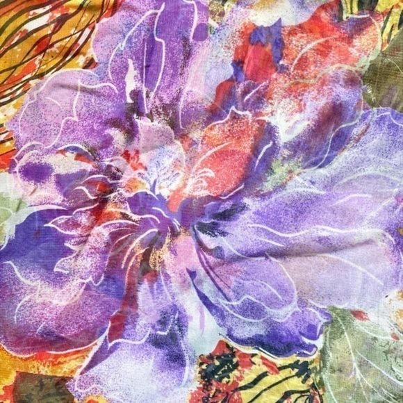 Jamie Nicole Collection Red and Purple Floral Blouse Overlay - Picture 8 of 10